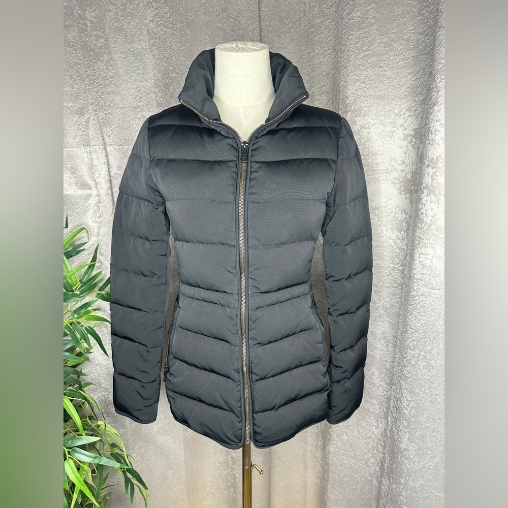 Zara Women’s Black Down Filled Fitted Puffer Jacket Sz S